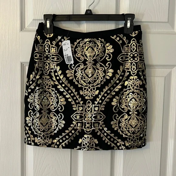 Forever 21 Skirts Forever 2 Gold Sequin Skirt Size Large Nwt Poshmark